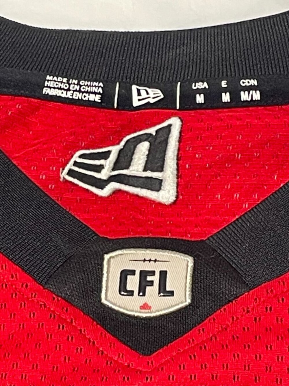 Autographed Bo Levi Mitchell Calgary Stampeders New Era CFL Jersey Medium Signed - Picture 3 of 13